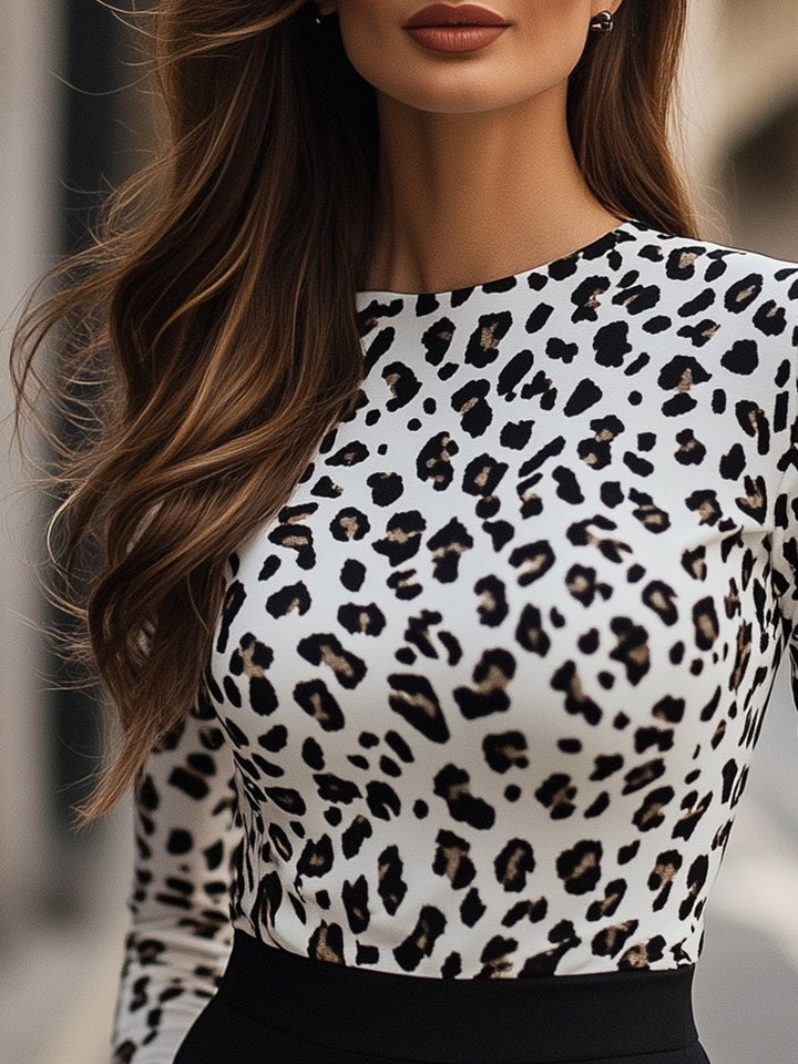 Mila Milano™ | White Leopard Stretch Tee